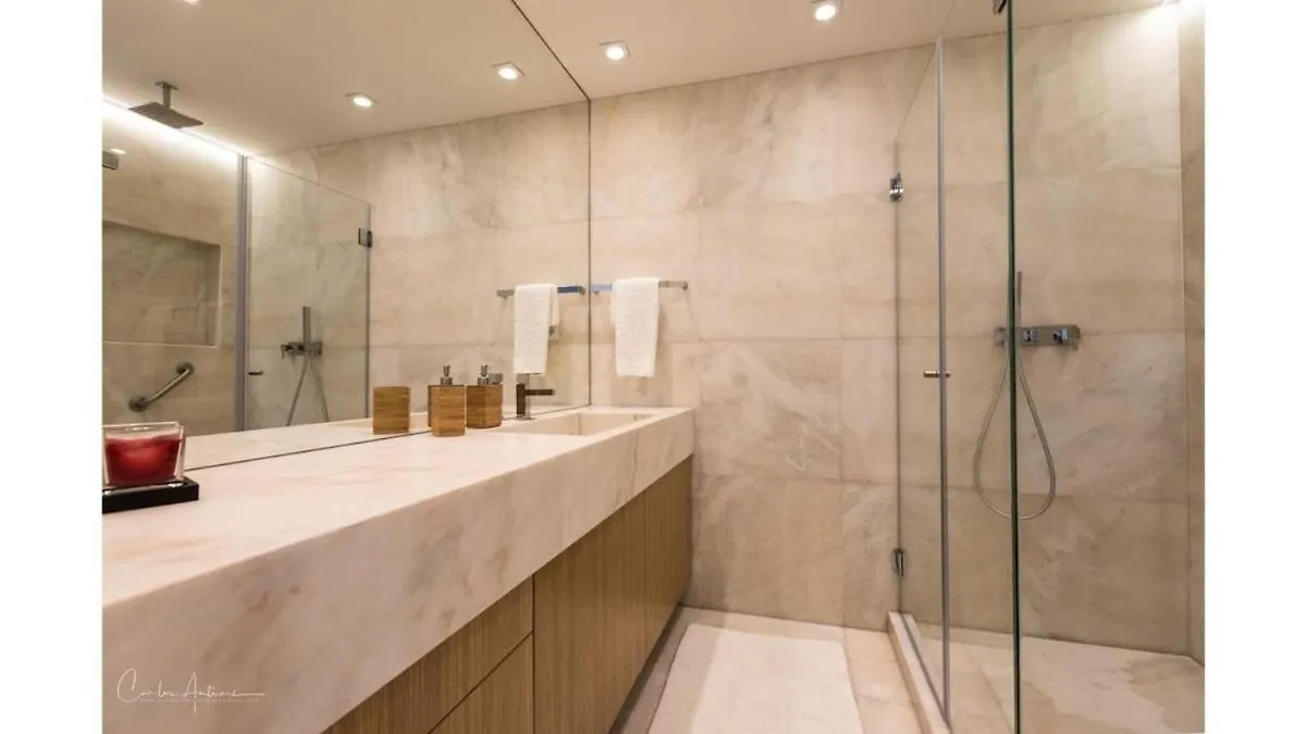Superb Modern And Unique Liberdade Apt Lisbon Apartment
