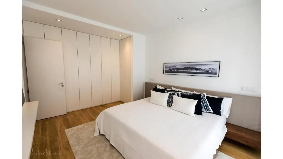 Superb Modern And Unique Liberdade Apt Lisbon 0*,  Portugal